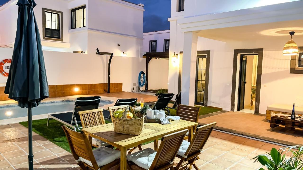 Villa Vulcano Playa Blanca  Exterior photo